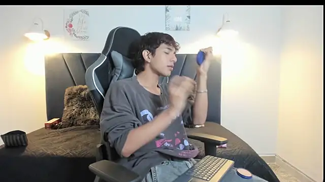 maicol cum23 online show from 09-12-25, 03:34