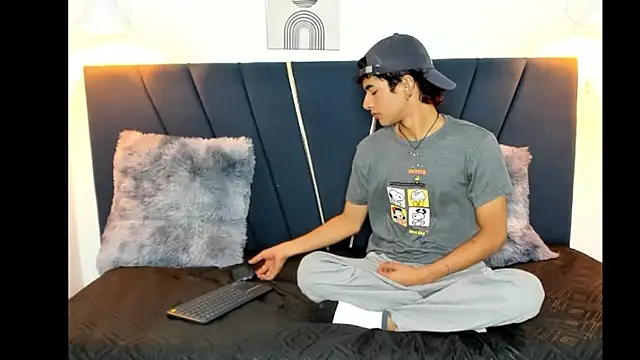 maicol cum23 online show from 09-13-25, 01:33