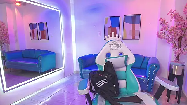 Black roseee online show from 04-17-26, 03:42