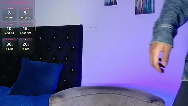 adriel escalante online show from 04-11-26, 02:27