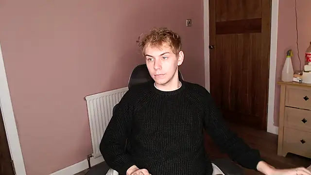 Snapshot of scottishtwink01 chatting on 09-17-25, 01:24 scottishtwink01 online show from 09-17-25, 01:24