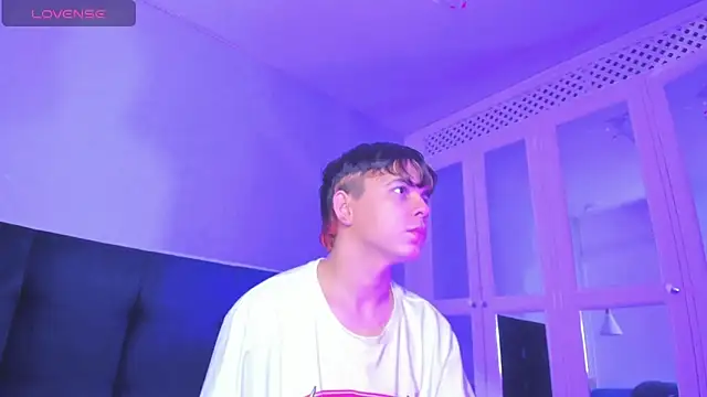 Snapshot of Andree_Kamado chatting on 10-04-25, 11:52 Andree Kamado online show from 10-04-25, 11:52