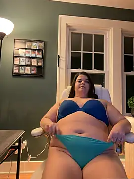 PlayWithBrittany online show from 12-19-25, 11:34