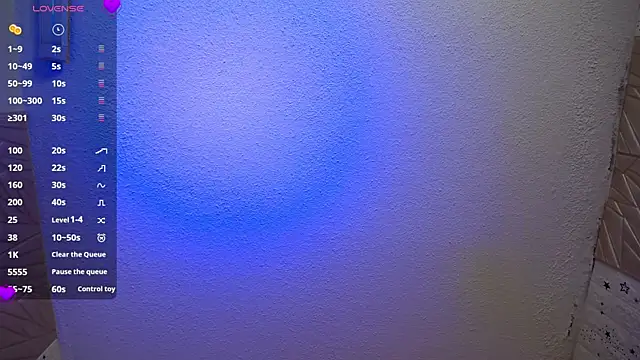 Snapshot of emmydurant chatting on 11-19-25, 08:14 emmydurant online show from 11-19-25, 08:14