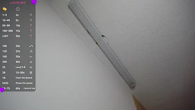 Snapshot of emmydurant chatting on 11-28-25, 07:05 emmydurant online show from 11-28-25, 07:05