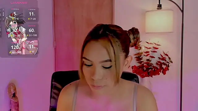 Snapshot of OxanaFedorova1- chatting on 10-06-25, 08:06 OxanaFedorova1- online show from 10-06-25, 08:06