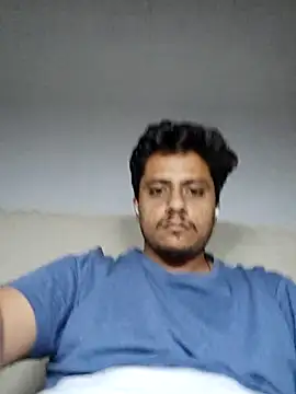 Snapshot of eyepach96 chatting on 09-09-25, 12:43 eyepach96 online show from 09-09-25, 12:43