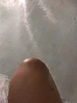 luzmelzinha online show from 10-15-25, 03:28