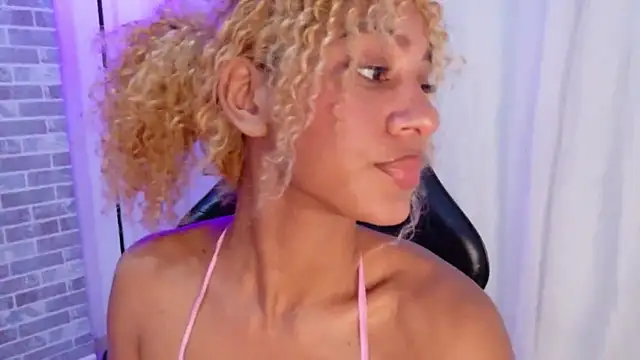 golden luna online show from 09-17-25, 04:58