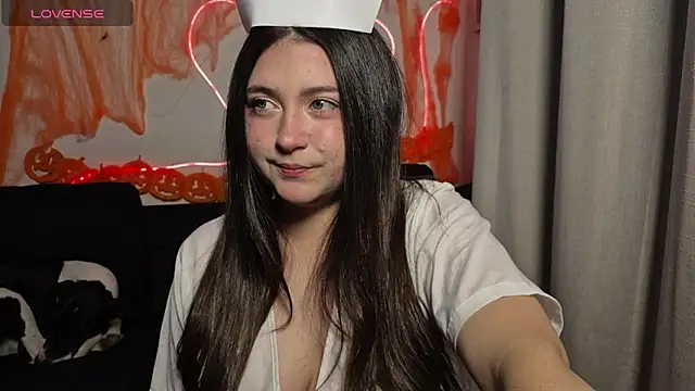 valentinauwu online show from 10-25-25, 04:20