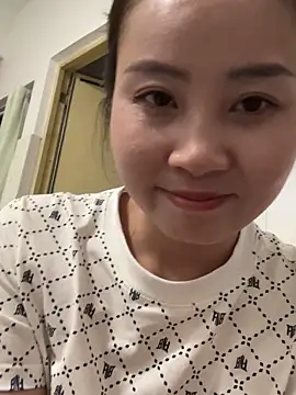 wly2028 online show from 09-26-25, 04:44