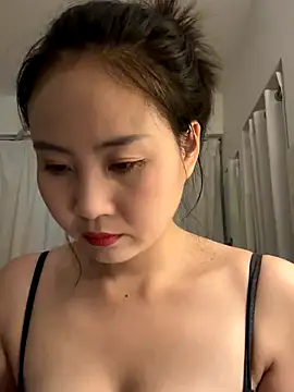 wly2028 online show from 10-18-25, 12:06