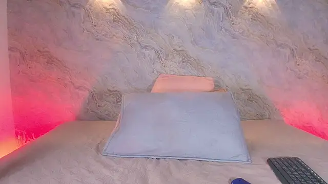 abbyrouss  online show from 11-07-25, 03:06