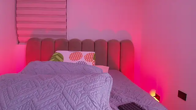 abbyrouss  online show from 11-29-25, 03:09