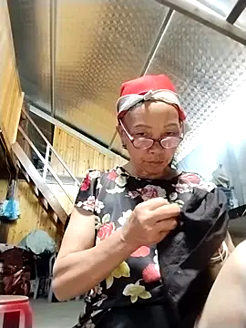 -Xuka-200 online show from 04-27-26, 05:49