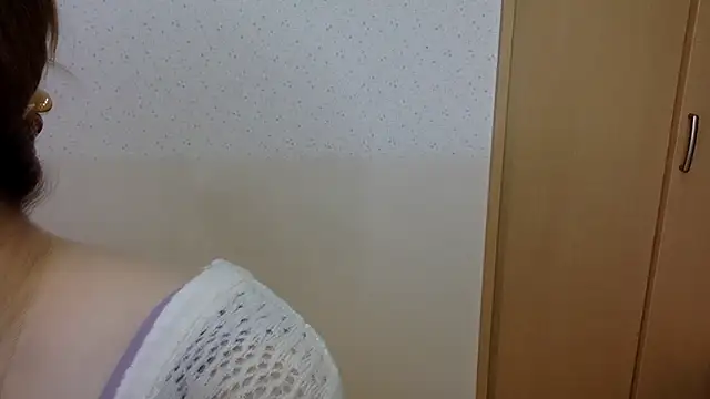 kitty kyoto online show from 10-07-25, 02:58