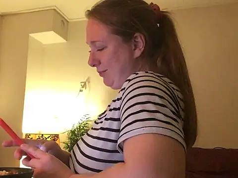 MazySunny online show from 10-31-25, 09:05