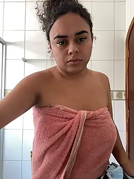 Snapshot of ___seusegredo chatting on 02-16-26, 04:47 seusegredo online show from 02-16-26, 04:47