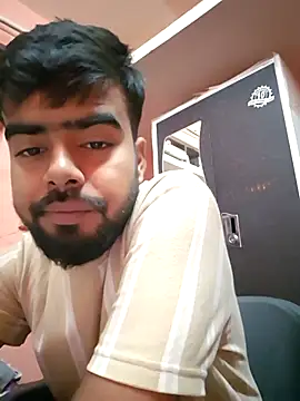 soniriyaa010101 online show from 11-28-25, 08:17