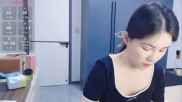 Snapshot of luckckcj chatting on 12-20-25, 10:11 luckckcj online show from 12-20-25, 10:11