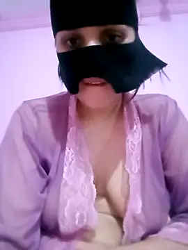 ayamohamedAbozeed online show from 10-15-25, 02:28