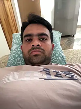 Snapshot of sunnu_97_ chatting on 02-20-26, 05:04 sunnu 97 online show from 02-20-26, 05:04