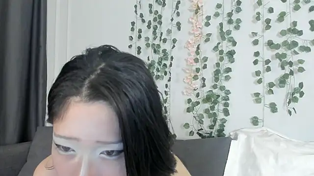 heexhia online show from 10-14-25, 02:01