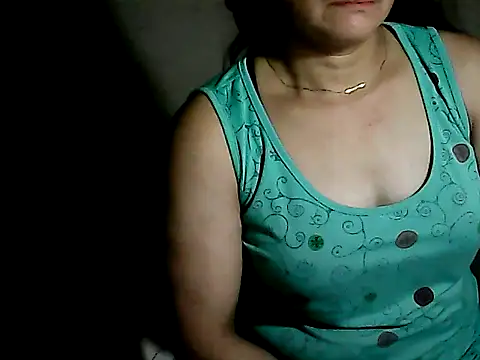 Snapshot of yoursPinayMama1682 chatting on 09-23-25, 10:46 yoursPinayMama1682 online show from 09-23-25, 10:46