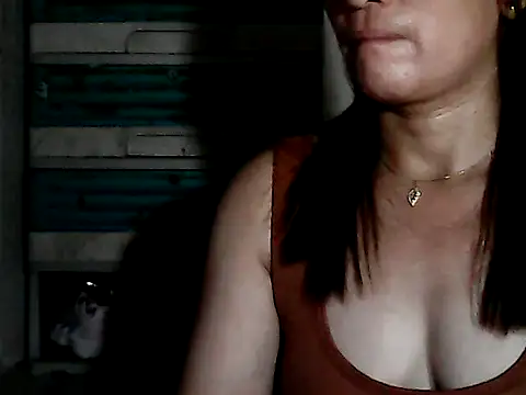 Snapshot of yoursPinayMama1682 chatting on 10-25-25, 01:07 yoursPinayMama1682 online show from 10-25-25, 01:07