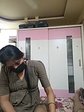 Snapshot of shobha_lover02 chatting on 11-07-25, 12:16 shobha lover02 online show from 11-07-25, 12:16