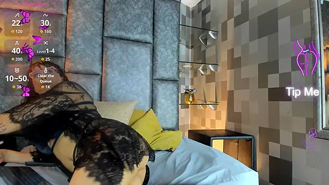 Jenni Zeller online show from 09-17-25, 01:02