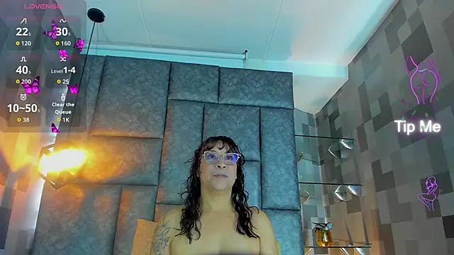 Jenni Zeller online show from 09-18-25, 01:02