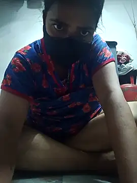 Snapshot of hottie_jenny9 chatting on 09-20-25, 12:00 hottie jenny9 online show from 09-20-25, 12:00