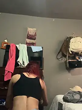 Caroline daring online show from 03-18-26, 07:39