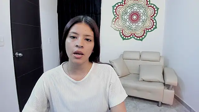 Candy fox 19 online show from 02-13-26, 04:03