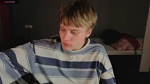 LouieEvans online show from 10-09-25, 03:43