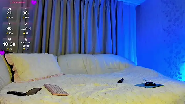 Snapshot of dark_summer chatting on 11-22-25, 06:29 dark summer online show from 11-22-25, 06:29