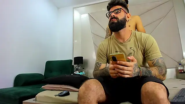 Snapshot of Harald_Smed chatting on 09-18-25, 01:24 Harald Smed online show from 09-18-25, 01:24