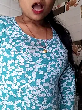 Hot-Pooja25 online show from 02-09-26, 02:26