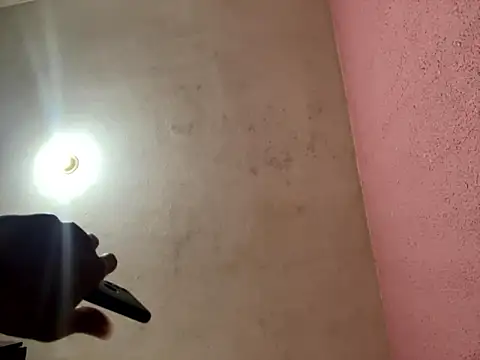 Snapshot of AzDio9 chatting on 10-11-25, 08:18 AzDio9 online show from 10-11-25, 08:18