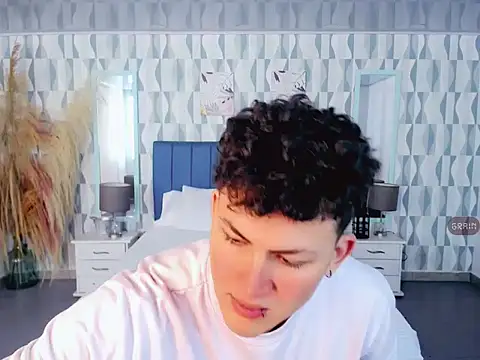 Axel savage online show from 10-14-25, 12:06