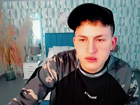 Axel savage online show from 11-10-25, 12:04