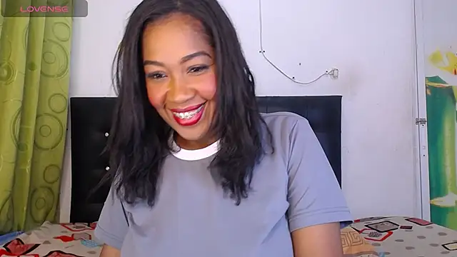 Snapshot of Gracce-Smith chatting on 10-08-25, 08:17 Gracce-Smith online show from 10-08-25, 08:17