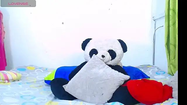 Snapshot of Gracce-Smith chatting on 11-05-25, 07:47 Gracce-Smith online show from 11-05-25, 07:47