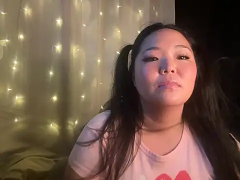 RealLifeWaifu online show from 09-10-25, 03:39