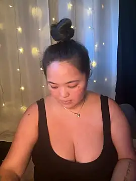 RealLifeWaifu online show from 09-25-25, 05:27