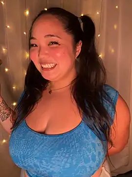 RealLifeWaifu online show from 10-10-25, 01:59