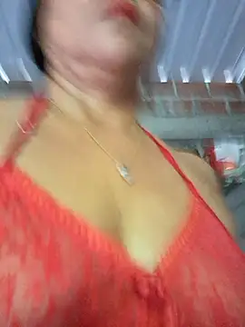 Snapshot of Lucerito-Hot chatting on 11-15-25, 01:29 Lucerito-Hot online show from 11-15-25, 01:29