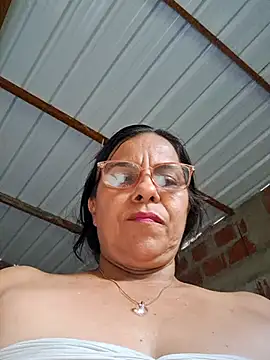 Snapshot of Lucerito-Hot chatting on 12-02-25, 06:47 Lucerito-Hot online show from 12-02-25, 06:47