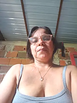 Snapshot of Lucerito-Hot chatting on 12-16-25, 01:16 Lucerito-Hot online show from 12-16-25, 01:16